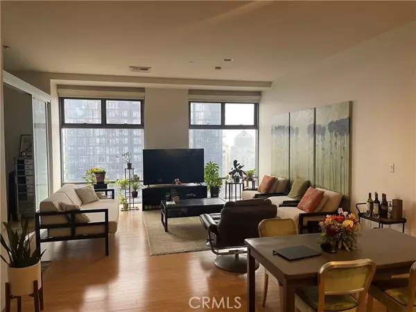 801 S Grand Avenue #1608, Los Angeles, CA 90017