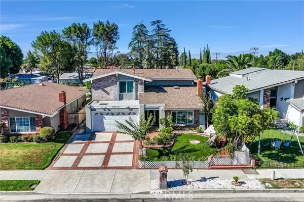 18113 Hatteras Street, Tarzana (los Angeles), CA 91356