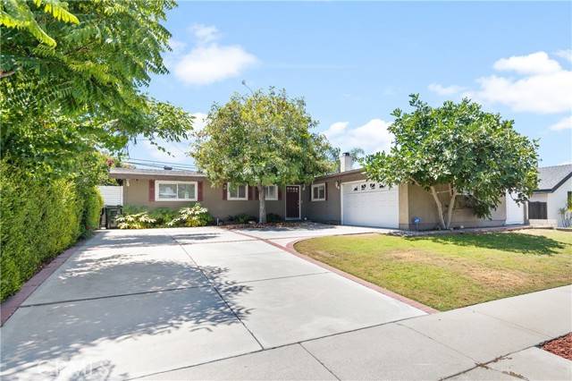 3028 Royal Oaks Dr., Duarte, CA 91010