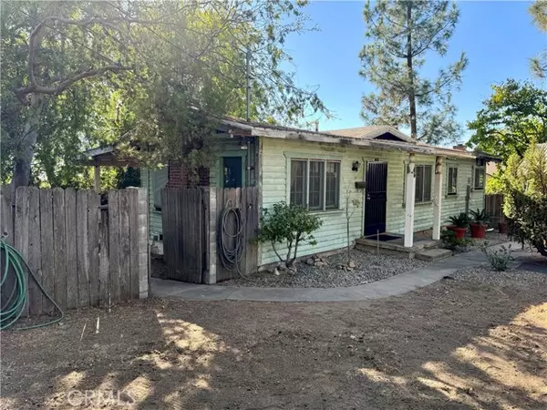 344 E Las Flores Drive, Altadena, CA 91001