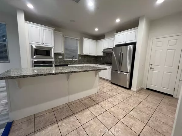 Ontario, CA 91764,2907 E Via Terrano