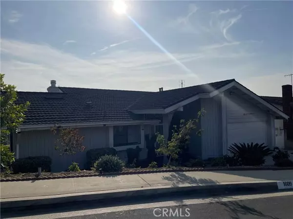 Montebello, CA 90640,1609 Via Roma