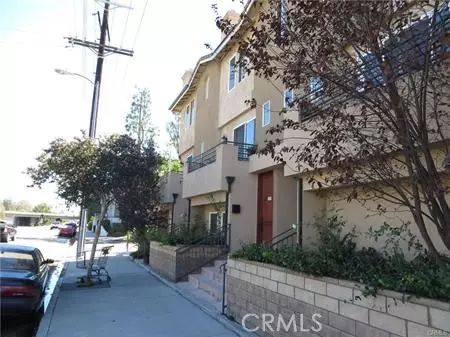 5555 Carpenter Avenue #2, Valley Village, CA 91607