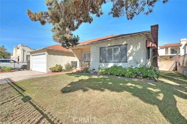 215 W Garcelon Avenue, Monterey Park, CA 91754