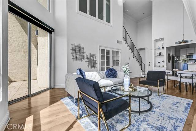 West Hollywood, CA 90069,8960 Cynthia Street #214