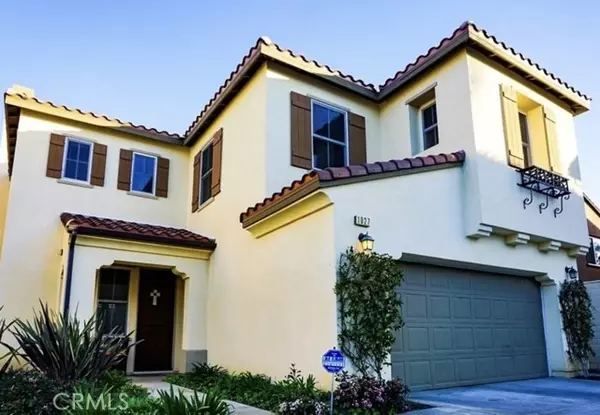 1027 Palmetto Way, Costa Mesa, CA 92626