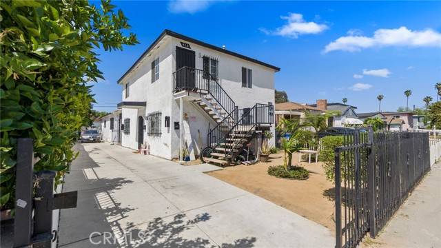 413 E 81st Street, Los Angeles, CA 90003