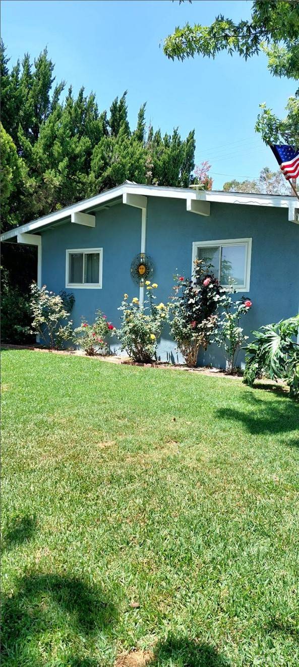 858 Sequoia Street, San Bernardino, CA 92407