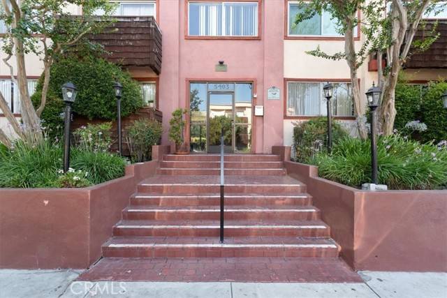 5403 Newcastle Avenue #19, Encino (los Angeles), CA 91316