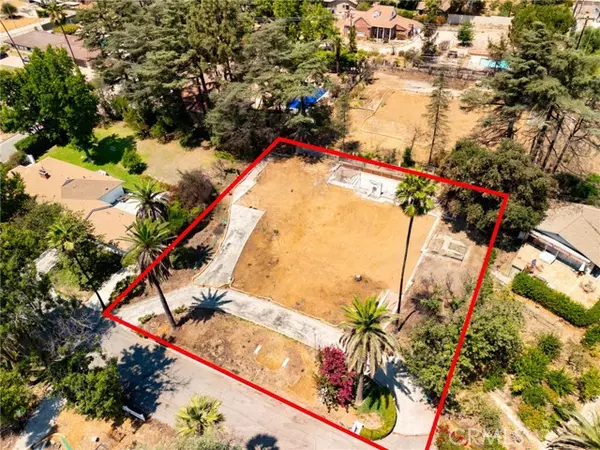 Altadena, CA 91001,1663 Gaywood Drive