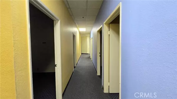 Los Alamitos, CA 90720,10690 Los Alamitos Boulevard