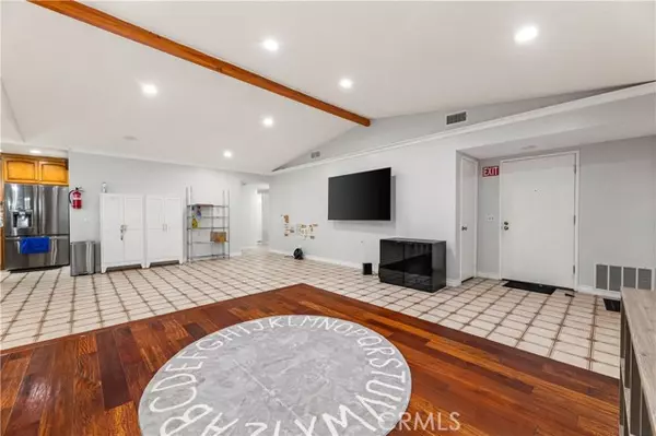 Carson, CA 90745,535 E Lincoln