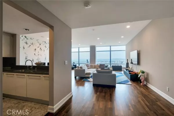 Los Angeles, CA 90015,900 W Olympic Boulevard #45F