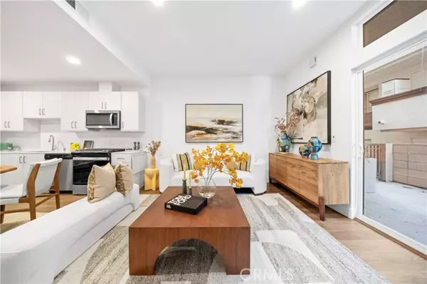 Pasadena, CA 91101,709 E Walnut Street #222