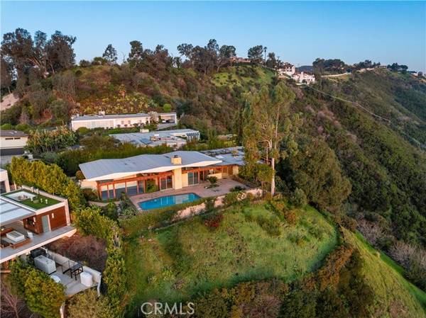 1470 Laurel Way, Beverly Hills, CA 90210