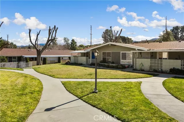 19144 Avenue Of The Oaks #D, Newhall (santa Clarita), CA 91321