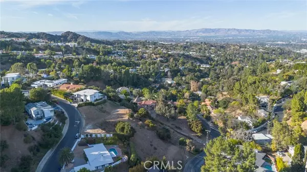 Encino (los Angeles), CA 91436,16652 Calneva Drive