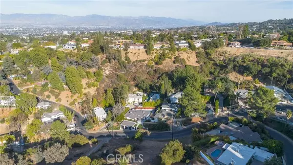 Encino (los Angeles), CA 91436,16652 Calneva Drive