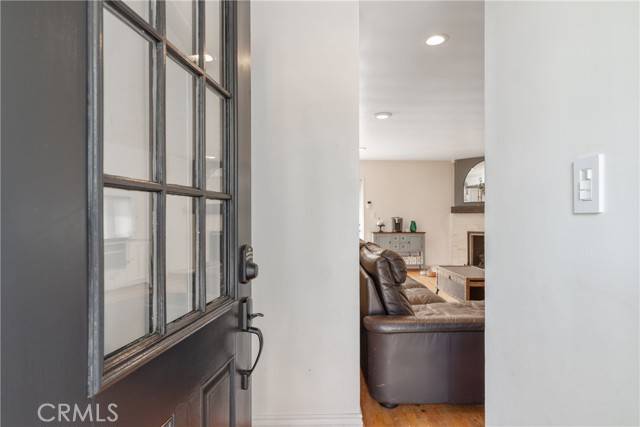 Van Nuys (los Angeles), CA 91405,14844 Lull Street