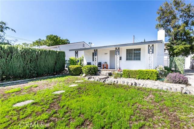 Montrose, CA 91020,2547 Piedmont Avenue