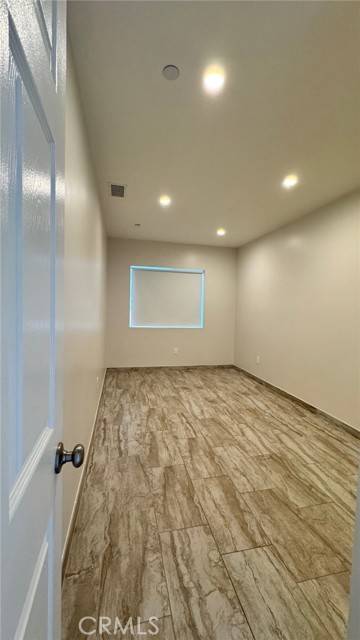 Sunland (los Angeles), CA 91040,9137 W Foothill Boulevard