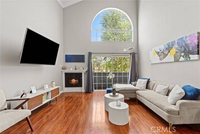 Studio City (los Angeles), CA 91604,4211 Arch Drive #201