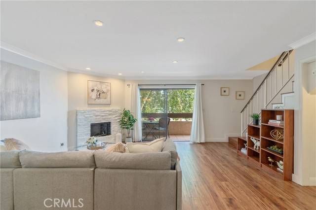 Valley Village, CA 91607,12330 Magnolia Boulevard #101