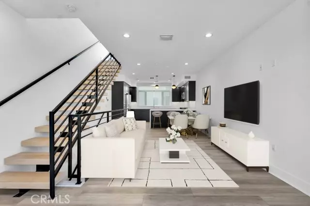North Hollywood (los Angeles), CA 91606,11304 Victory Boulevard