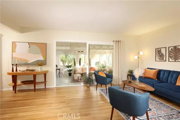 Sunland (los Angeles), CA 91040,8220 Owens Street