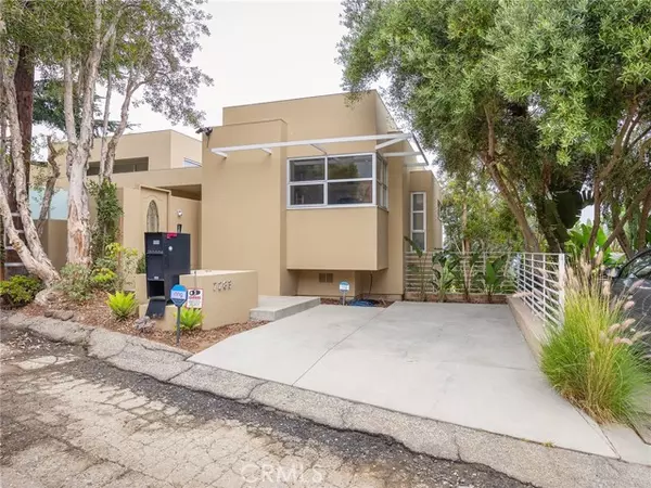 Los Angeles, CA 90068,7283 Pacific View Drive