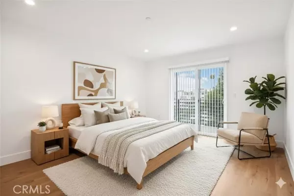 Los Angeles, CA 90019,4512 St Elmo Drive