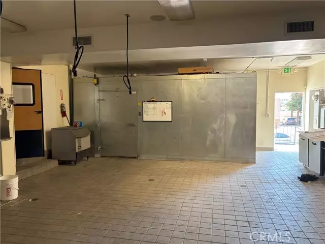 1861 Victory Place, Burbank, CA 91506