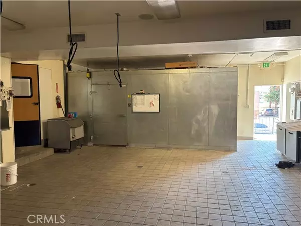 1861 Victory Place, Burbank, CA 91506