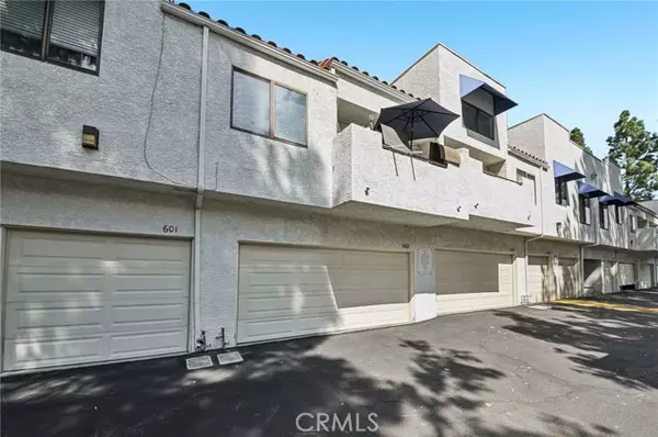 Baldwin Park, CA 91706,602 Park Shadow Court