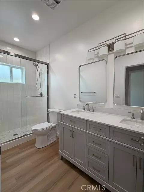 Sun Valley (los Angeles), CA 91352,7330 Riverton #3/4