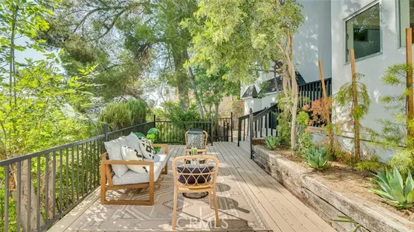 Los Angeles, CA 90065,854 W Avenue 37