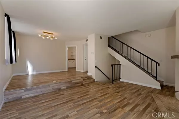 North Hollywood (los Angeles), CA 91602,4771 Elmer Avenue