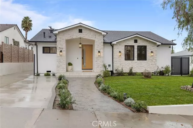 742 Groton, Burbank, CA 91504