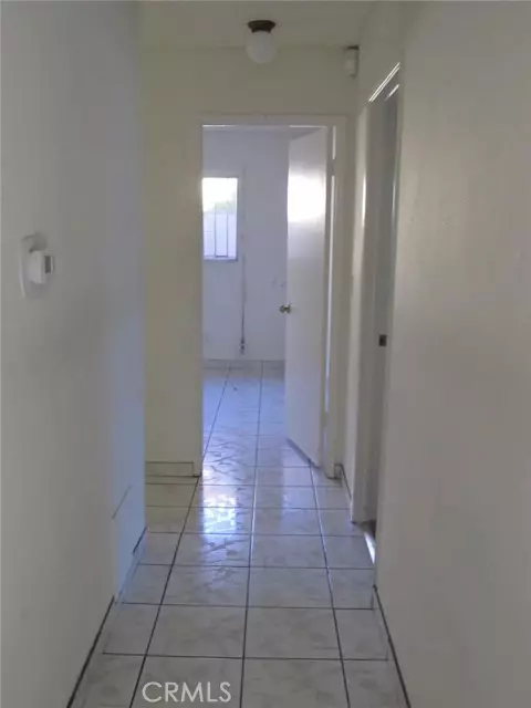 North Hollywood (los Angeles), CA 91605,11414 Strathern Street