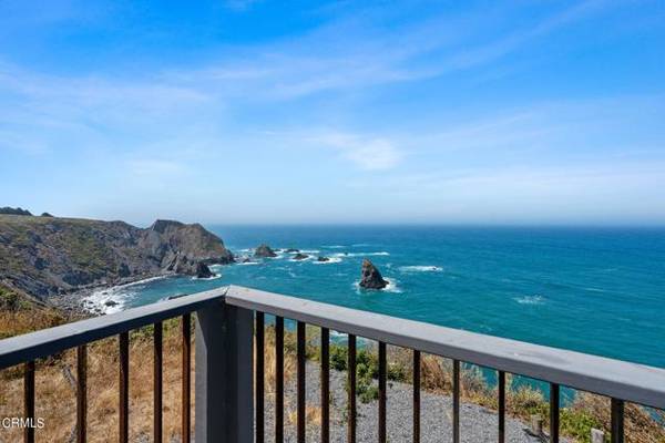 1520 Navarro Bluff Road, Albion, CA 95410