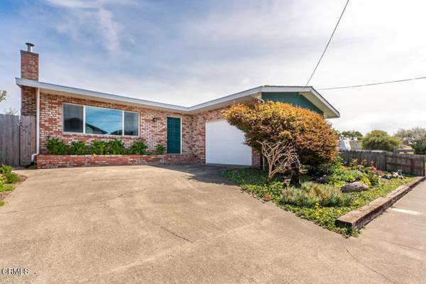 410 S Harrison Street, Fort Bragg, CA 95437