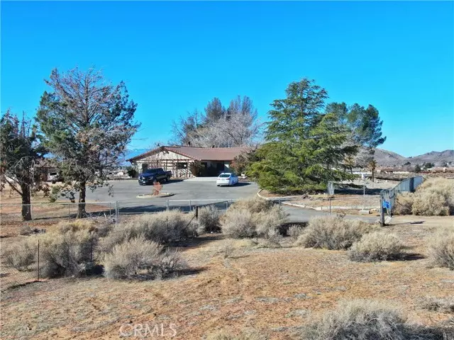 22149 Waalew Road, Apple Valley, CA 92307