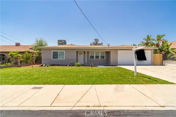 9828 Carob Avenue, Fontana, CA 92335