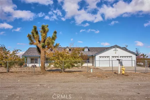 3884 Luna Road, Phelan, CA 92371