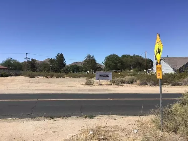 19862 Tomahawk Road, Apple Valley, CA 92307