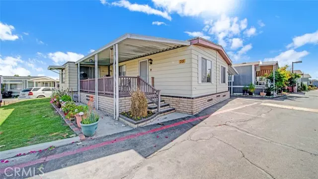 West Covina, CA 91790,2131 W San Bernardino Road #35