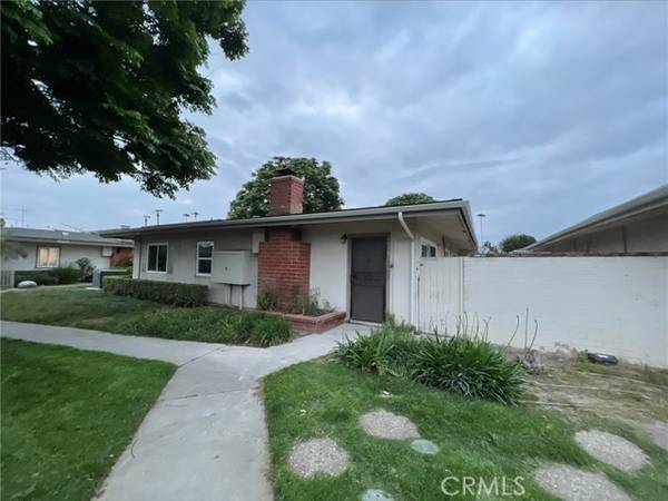 641 W 6th Street #D, Tustin, CA 92780