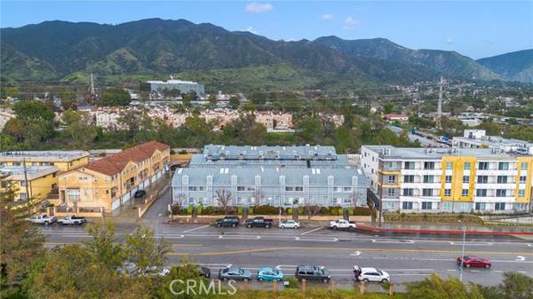 14425 Foothill Boulevard #17, Sylmar (los Angeles), CA 91342