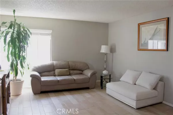 8801 Willis Avenue #18, Panorama City (los Angeles), CA 91402