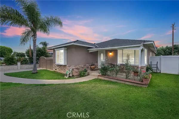 2118 W Washington Avenue, Santa Ana, CA 92706